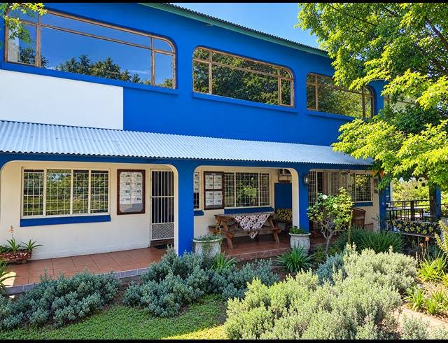 520M² BUILDING FOR SALE IN DENEYSVILLE